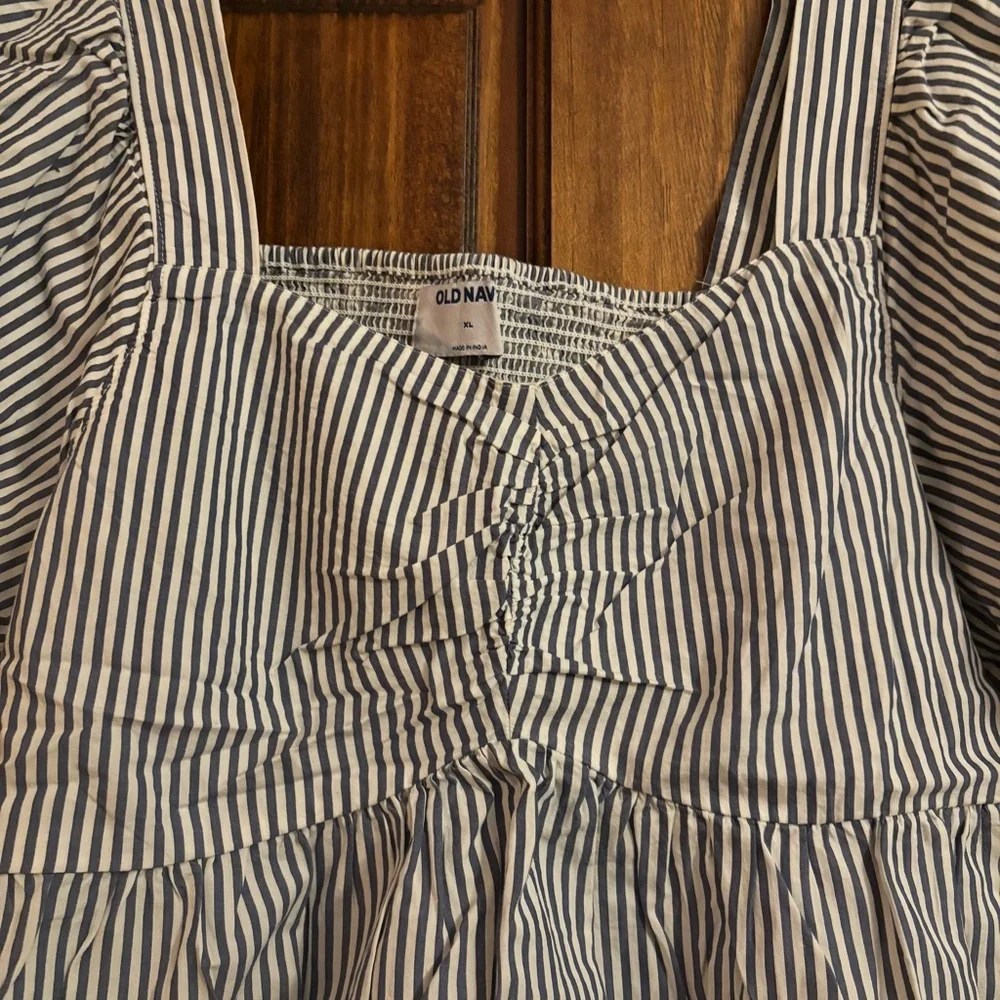 Old Navy Puff-Sleeve Smocked Striped Babydoll Swing Blouse - Picture 4 of 5